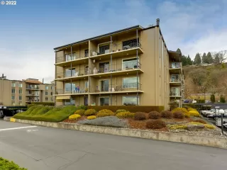 Photo #2: 22152228 Listing 