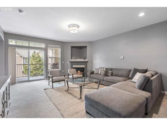 MLS: 22152926 Condo For Sale