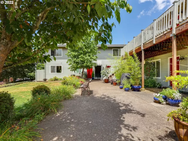 MLS: 22153141 Condo For Sale