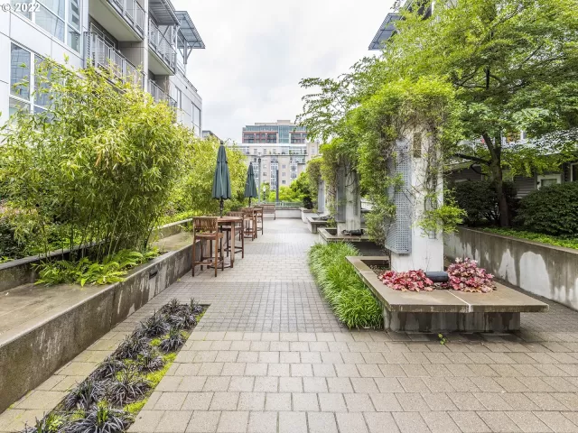 MLS: 22153153 Condo For Sale