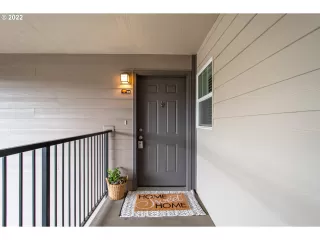 Photo #5: 22153493 Listing 