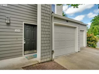 Photo #3: 22153591 Listing