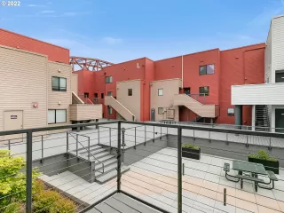 Photo #3: 22153712 Listing