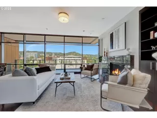 Photo #3: 22153841 Listing