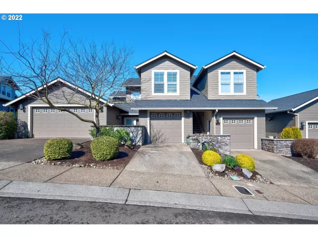 MLS: 22154008 Condo For Sale