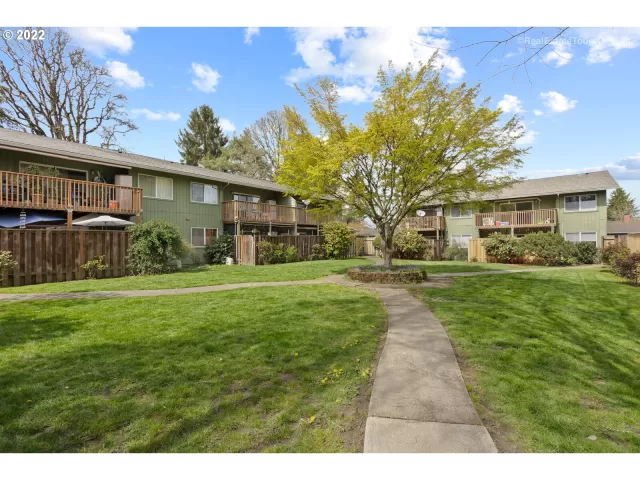 MLS: 22154360 Condo For Sale