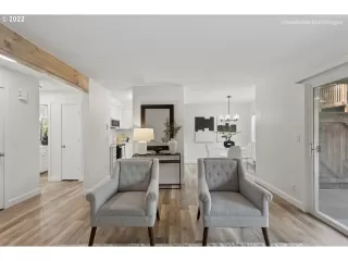 Photo #4: 22154360 Listing