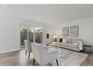 Photo #6: 22154360 Listing