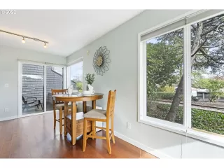 Photo #4: 22154856 Listing