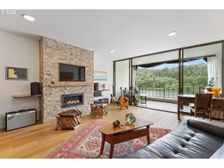 Photo #4: 22154905 Listing