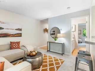 Photo #6: 22155025 Listing