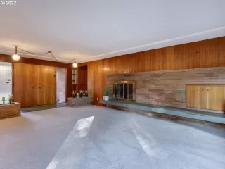 Photo #4: 22155210 Listing