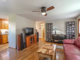 Photo #5: 22155234 Listing 