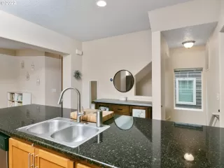 Photo #3: 22155543 Listing 