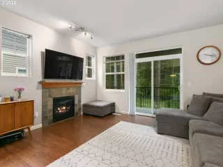 Photo #6: 22155543 Listing 