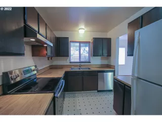 Photo #5: 22156816 Listing 