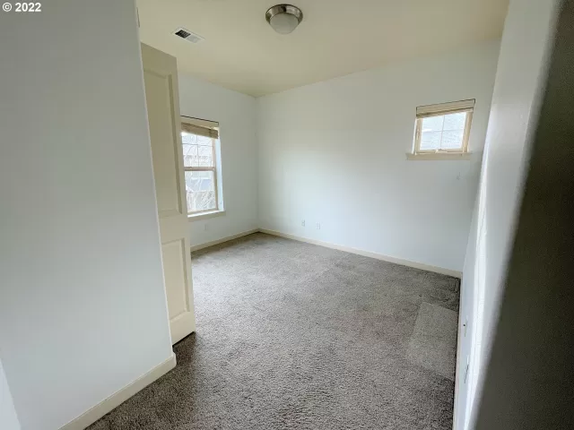 MLS: 22158622 Condo For Sale