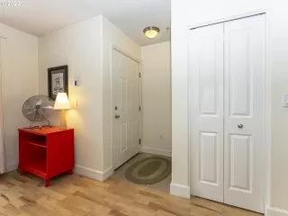 Photo #4: 22158858 Listing