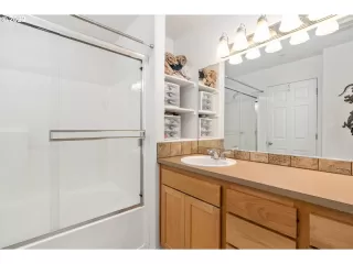 Photo #6: 22159431 Listing 