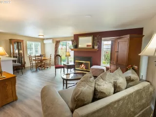 Photo #3: 22159485 Listing 