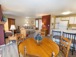 Photo #6: 22159485 Listing 