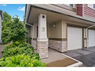 Photo #3: 22160138 Listing