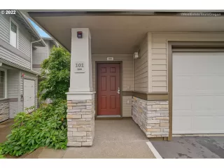 Photo #4: 22160138 Listing