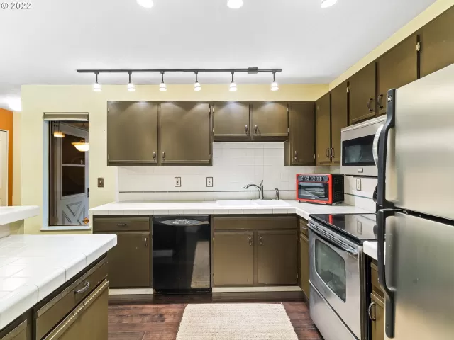 MLS: 22160522 Condo For Sale