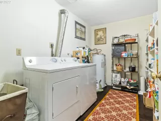 Photo #3: 22160522 Listing