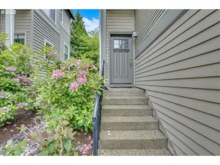 Photo #2: 22160526 Listing 