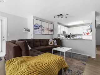 Photo #3: 22160739 Listing 