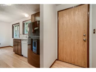 Photo #3: 22160741 Listing