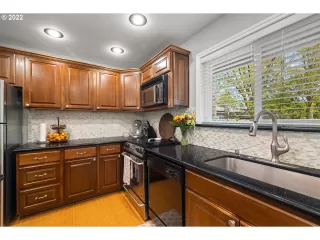 Photo #4: 22161167 Listing