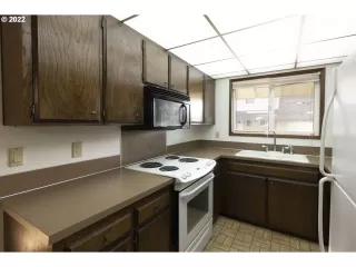 Photo #2: 22162401 Listing