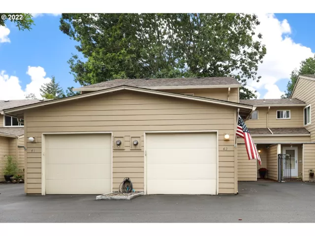 MLS: 22164430 Condo For Sale