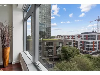 Photo #5: 22166106 Listing