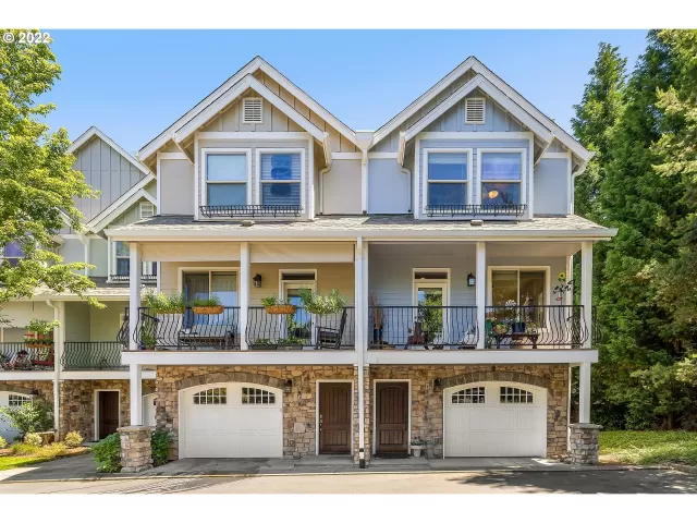 MLS: 22166732 Condo For Sale