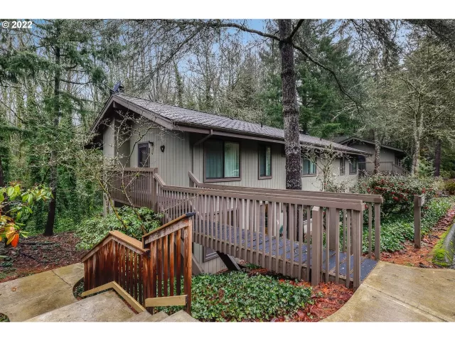 MLS: 22167394 Condo For Sale