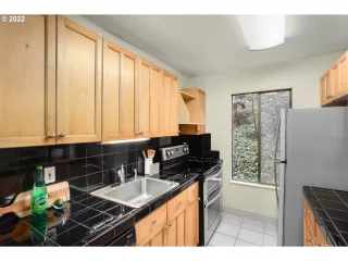 Photo #2: 22167394 Listing