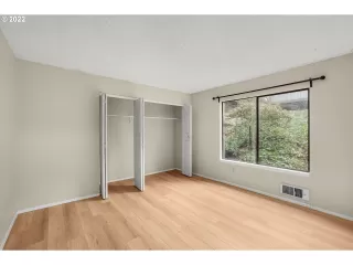 Photo #3: 22167394 Listing