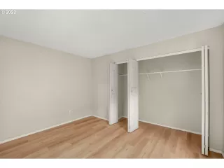 Photo #4: 22167394 Listing