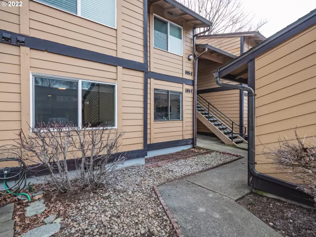 MLS: 22168092 Condo For Sale