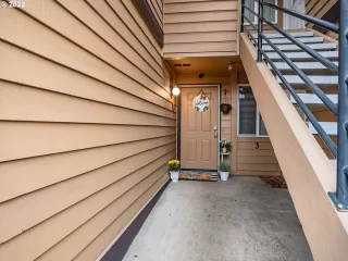 Photo #3: 22168092 Listing