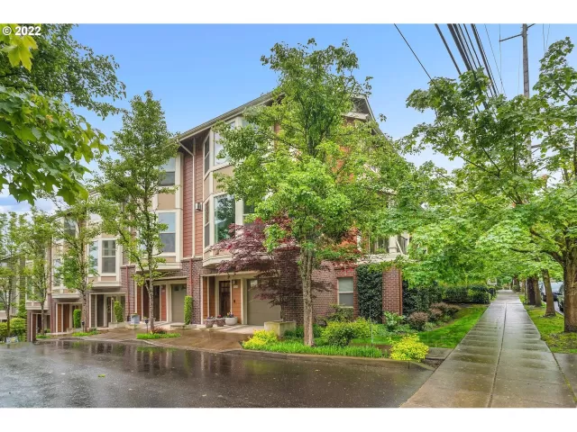 MLS: 22168103 Condo For Sale