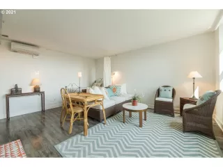 Photo #2: 22170075 Listing 