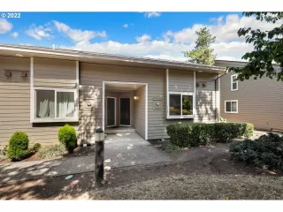 More Details about MLS # 22171254 : 4682 SW COMUS PL 1H