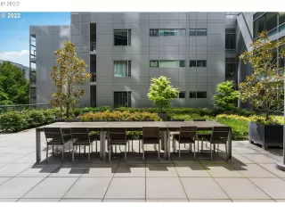 Photo #6: 22171951 Listing