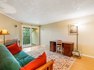 Photo #2: 22172481 Listing 