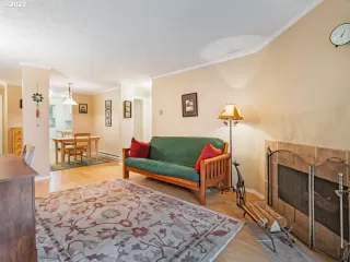 Photo #5: 22172481 Listing 