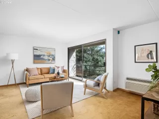 Photo #2: 22173466 Listing 